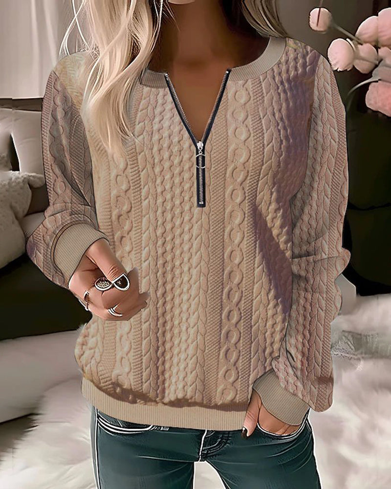 Maiken - Sweater with zipper