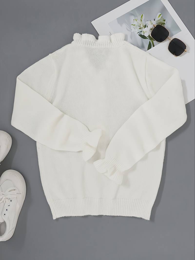 Evie | Plain sweater with V-neck and button